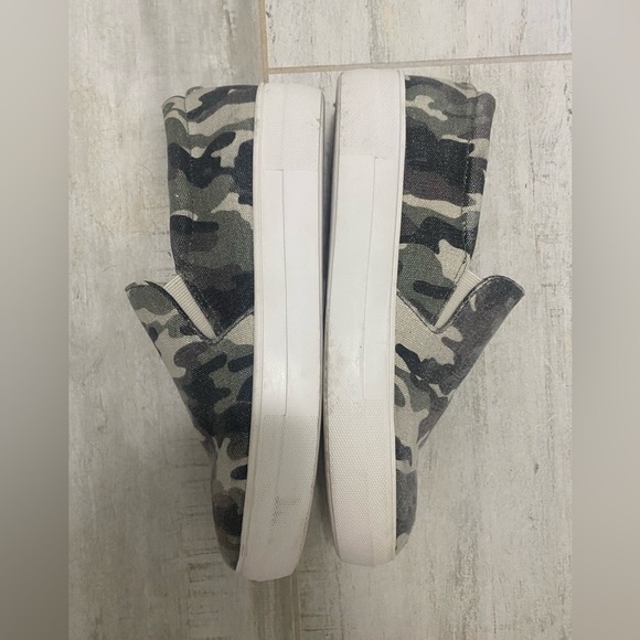 Steve Madden Camouflage Canvas Platform Shoes, Women’s size 9.5 or 9 1/2 - Picture 4 of 8